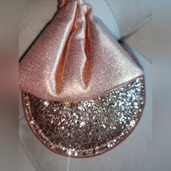 Rose Gold Mickey Ears Walt Disney World - Picture 3 of 7